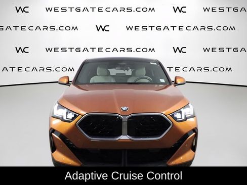 Used 2025 BMW X2 xDrive28i AWD/4WD image 2