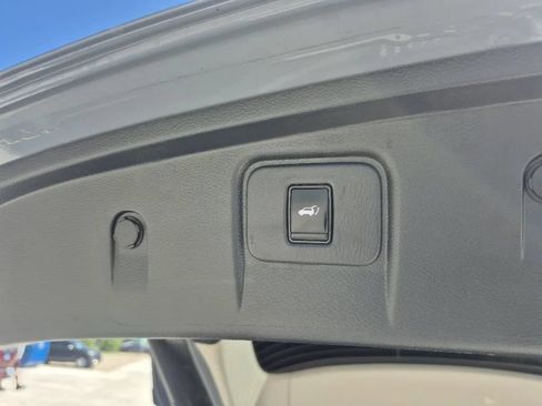 Used 2023 Nissan Murano SL w/ Cargo Package FWD image 23