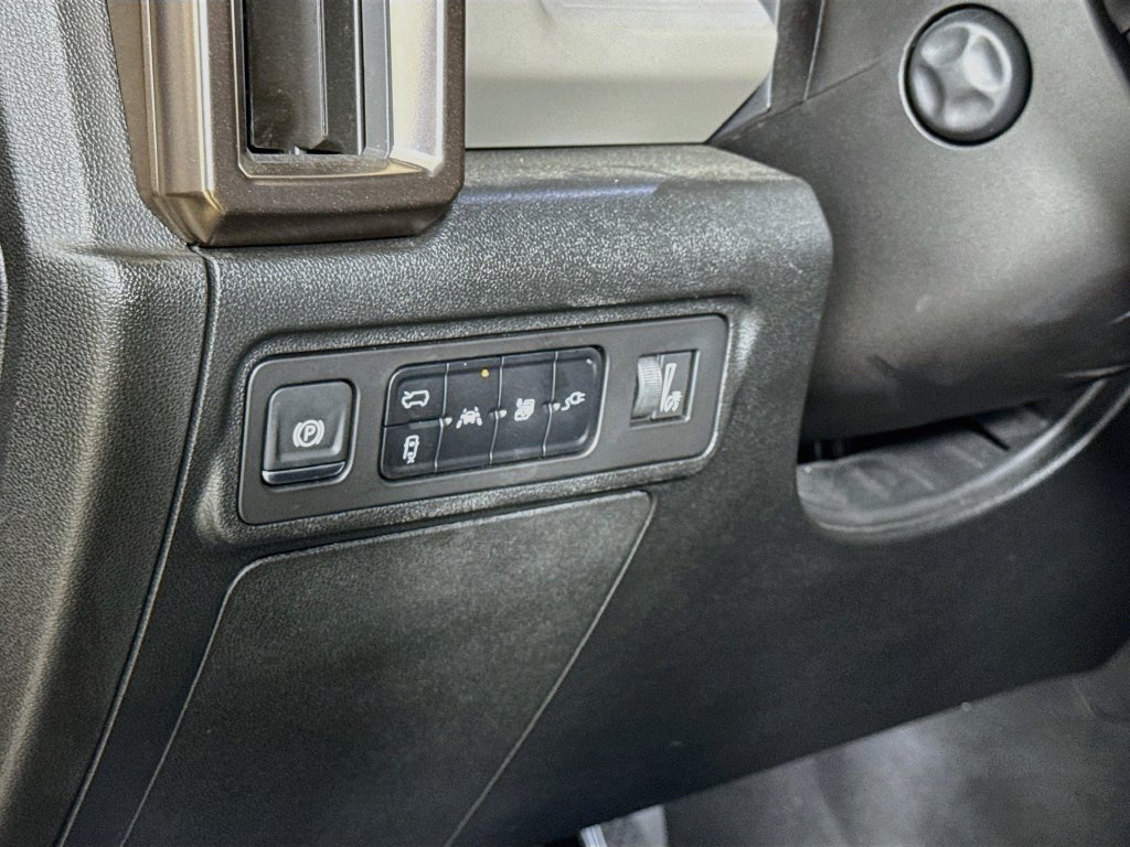 Used 2024 GMC Hummer EV 2X w/ LPO, Illumination Package AWD/4WD image 12