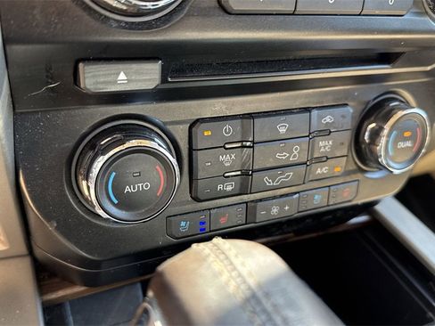 Used 2018 Ford F150 Lariat image 52