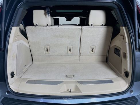 Used 2023 Cadillac Escalade Premium Luxury AWD/4WD image 27