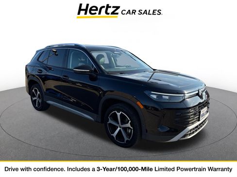 Used 2026 Volkswagen Tiguan SE AWD/4WD image 2