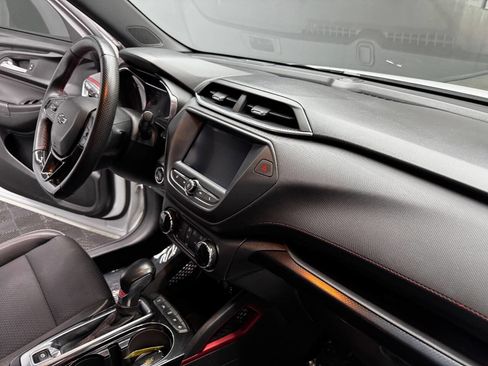 Used 2021 Chevrolet TrailBlazer RS image 51