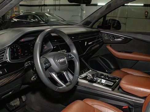 Used 2021 Audi Q7 3.0T Prestige image 7