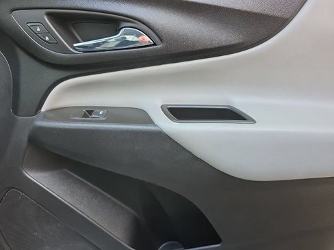 Used 2020 Chevrolet Equinox LS w/ LS Convenience Package AWD/4WD image 21