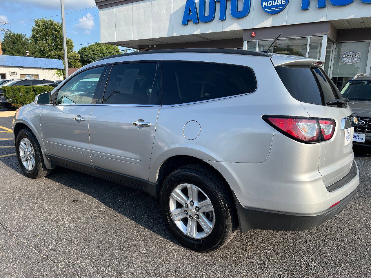Used 2014 Chevrolet Traverse LT FWD image 12