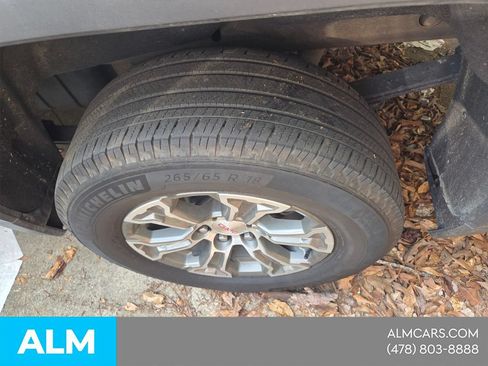 Used 2025 GMC Sierra 1500 SLT RWD image 11