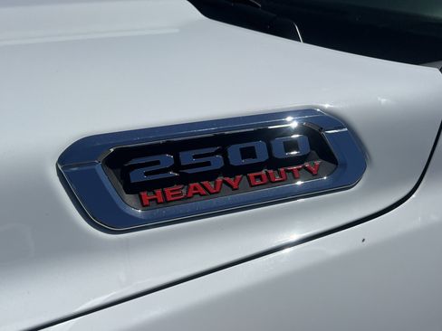 Used 2025 RAM 2500 Big Horn AWD/4WD image 16