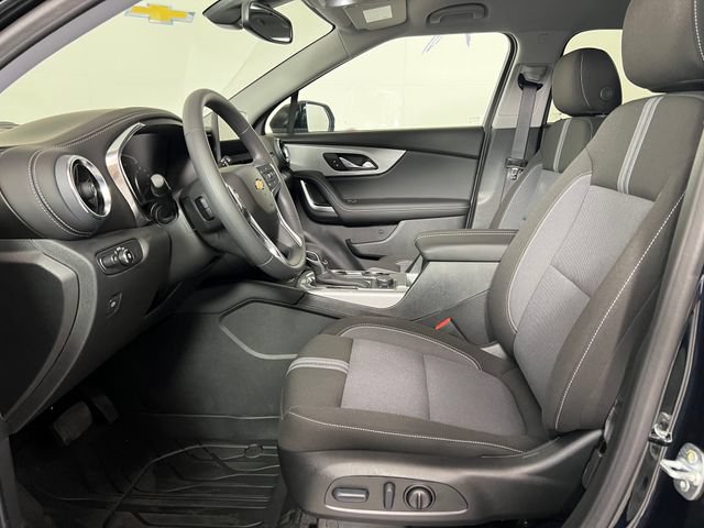 New 2026 Chevrolet Blazer LT w/ Convenience Package FWD image 9
