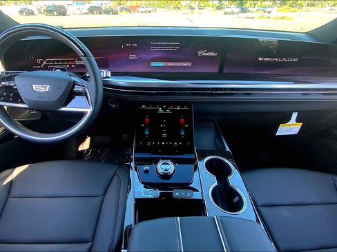 New 2026 Cadillac Escalade ESV 2WD w/ LPO, Floor Liner Package image 7