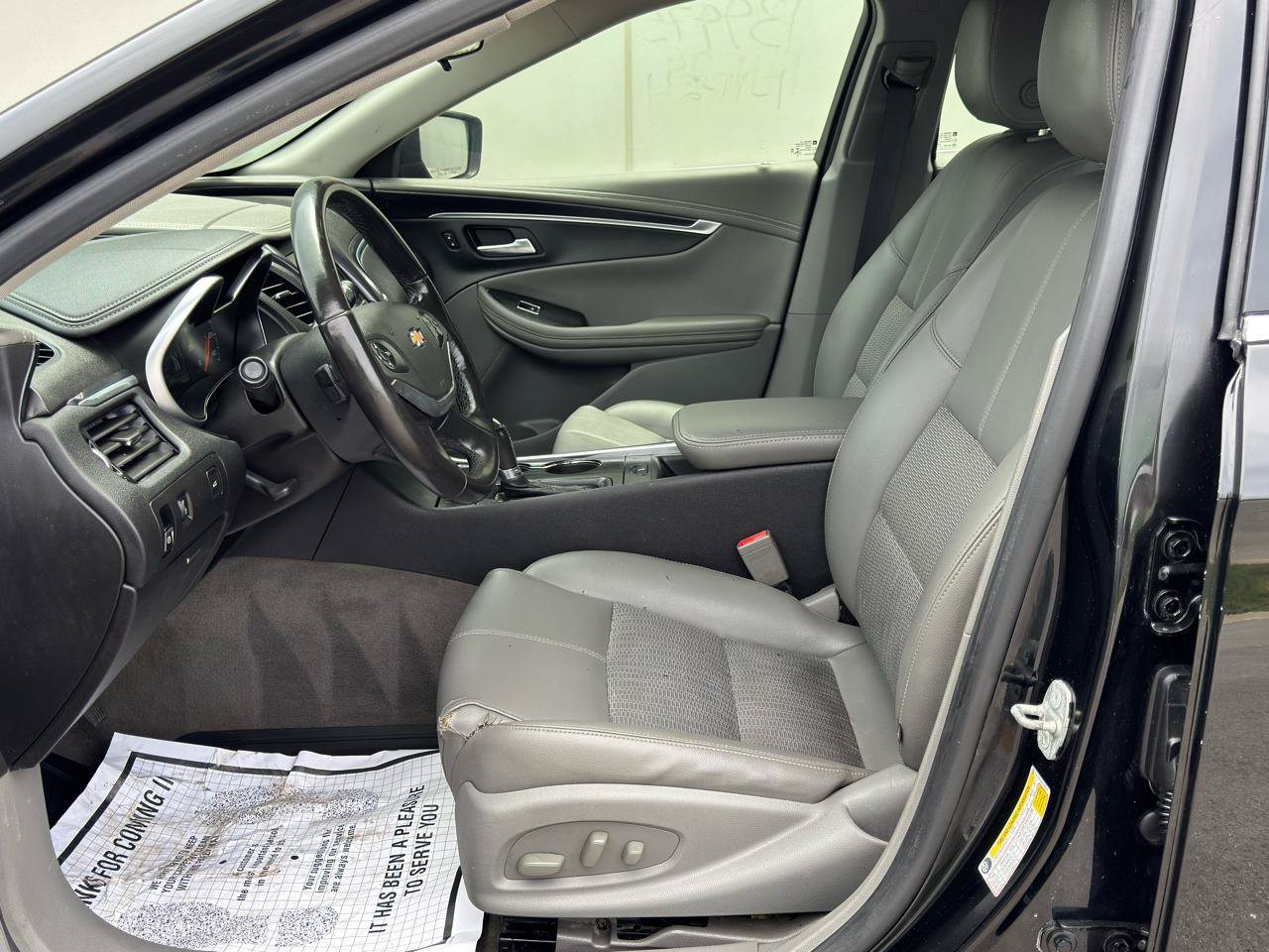 Used 2019 Chevrolet Impala LT FWD image 12