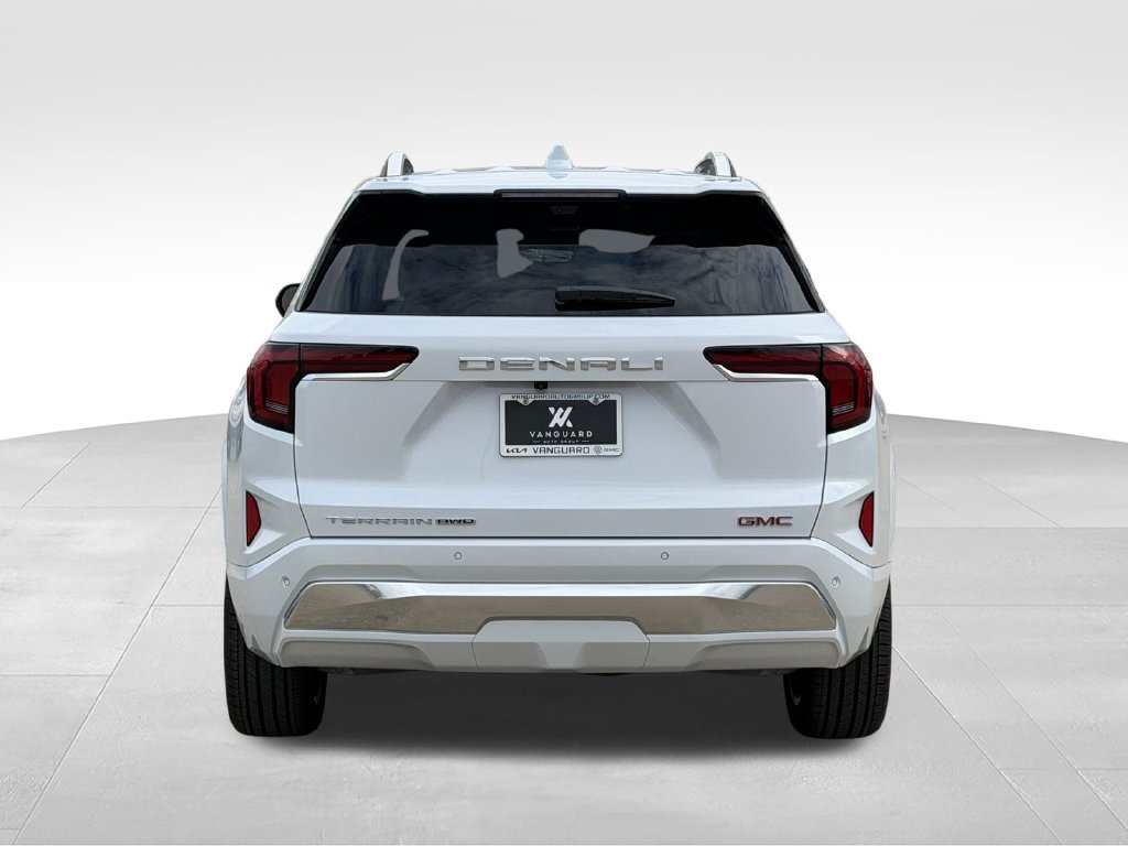 New 2027 GMC Terrain Denali w/ LPO, Floor Liner Package AWD/4WD image 4