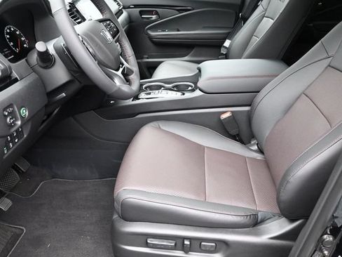 Used 2025 Honda Ridgeline Black Edition image 31