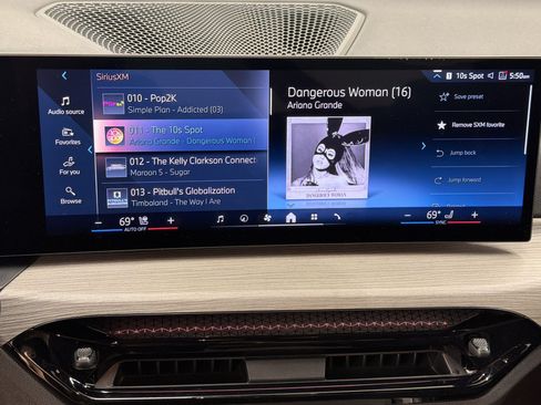 Used 2025 BMW 430i xDrive Coupe w/ M Sport Package AWD/4WD image 19