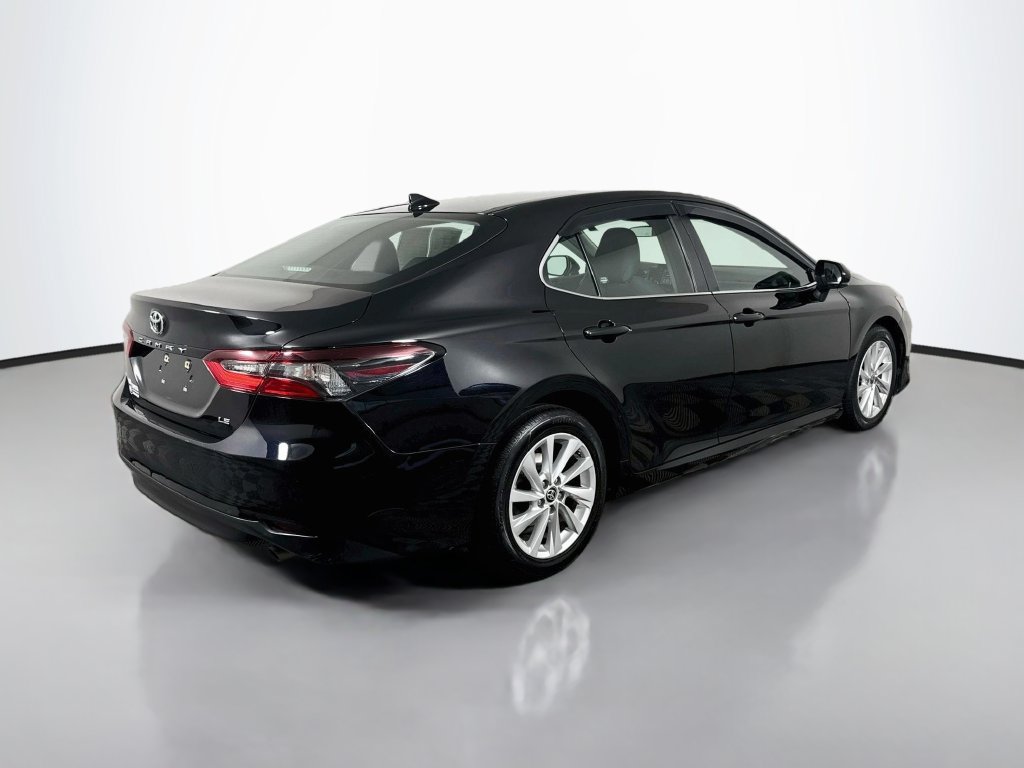 Used 2021 Toyota Camry LE w/ Carpet Mat Package (TMS) FWD image 8