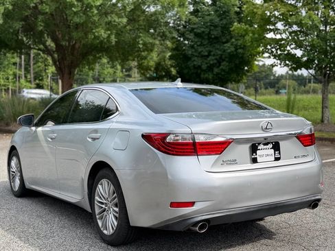 Used 2013 Lexus ES 350 w/ Luxury Pkg FWD image 3