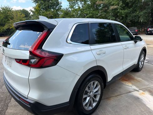 Used 2023 Honda CR-V EX-L image 11