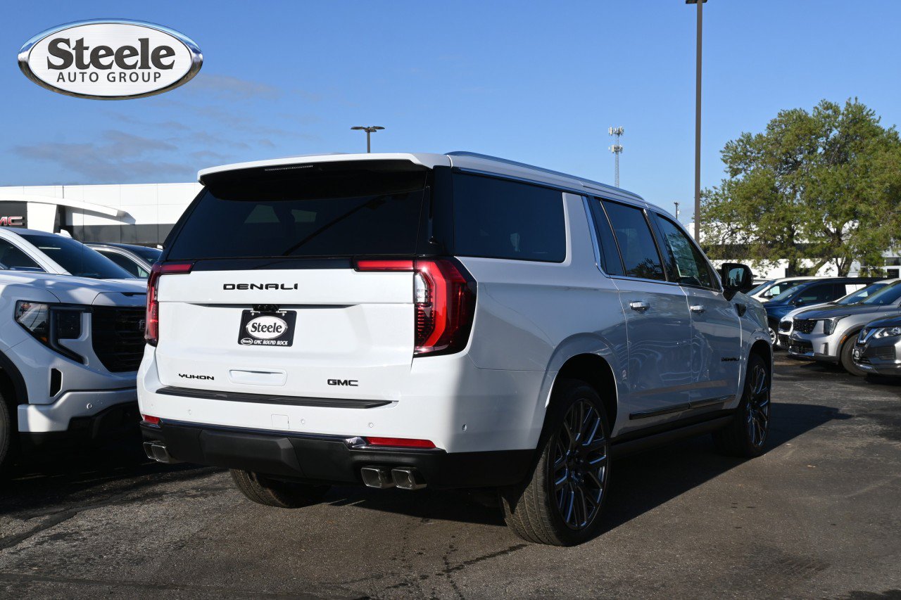 New 2026 GMC Yukon XL Denali Ultimate AWD/4WD image 5