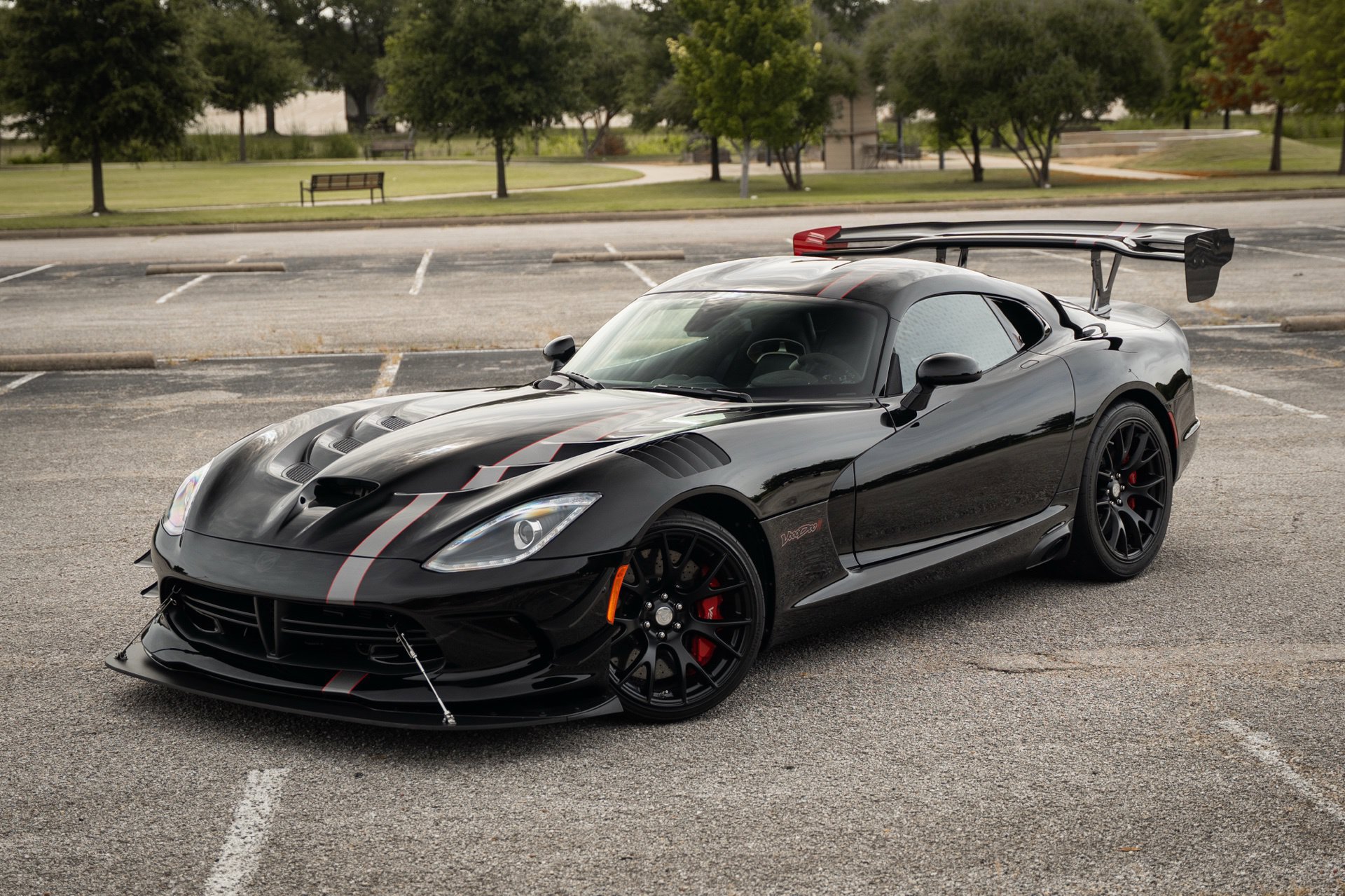 Used 2017 Dodge Viper GTC w/ ACR Package RWD image 3