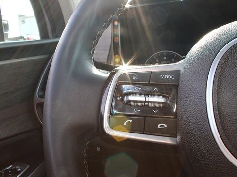 Used 2023 Kia Sorento S w/ Panoramic Sunroof Package image 29