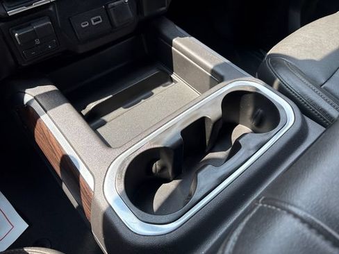 Used 2019 GMC Sierra 1500 SLT w/ SLT Premium Package AWD/4WD image 17
