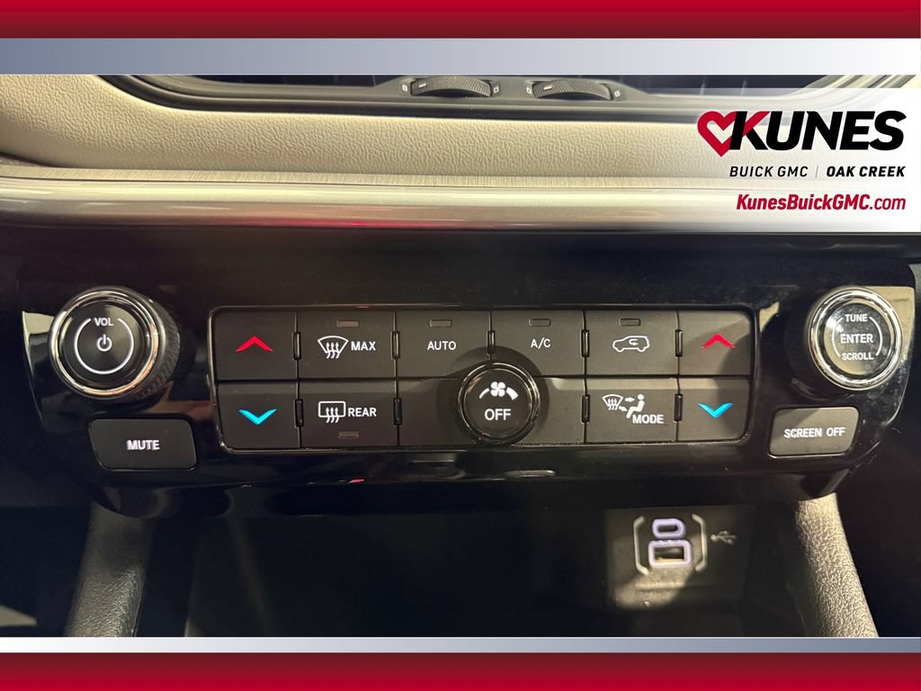 Used 2025 Jeep Compass Limited AWD/4WD image 28