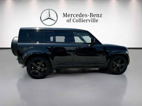 Used 2025 Land Rover Defender 110 V8 AWD/4WD image 4