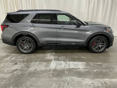 New 2026 Ford Explorer ST w/ Sun And Sound Package AWD/4WD image 3