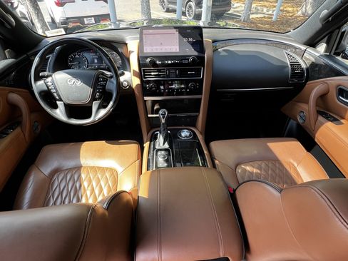 Used 2024 INFINITI QX80 Sensory image 35