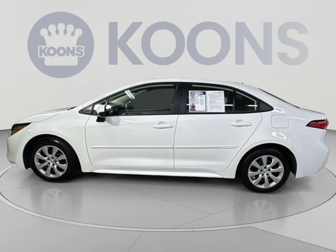 Used 2023 Toyota Corolla LE FWD image 17