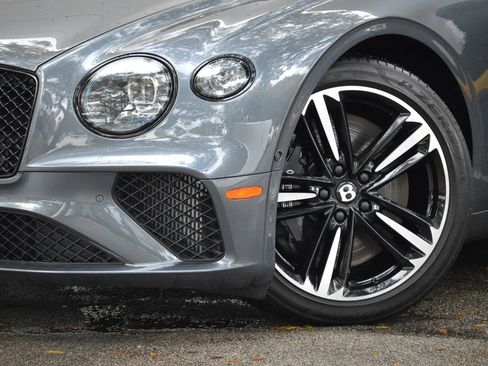 Used 2021 Bentley Continental GT image 2
