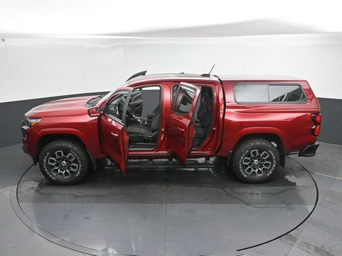 Used 2023 Chevrolet Colorado Z71 w/ Advanced Trailering Package AWD/4WD image 50