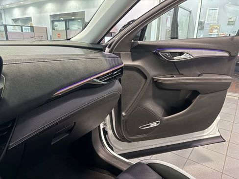 Certified 2025 Buick Envision Sport Touring image 23