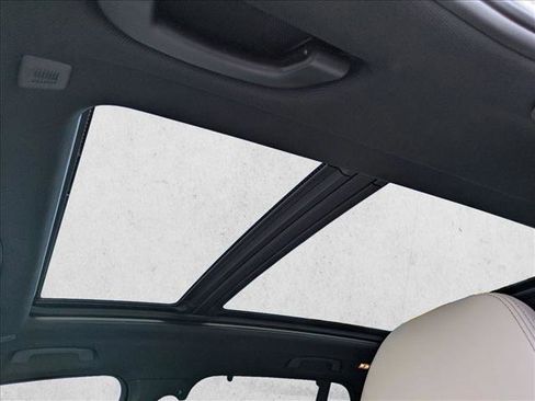 Certified 2023 BMW X5 xDrive45e w/ Executive Package image 18