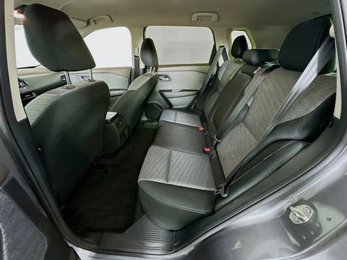 Certified 2023 Nissan Rogue SV image 31