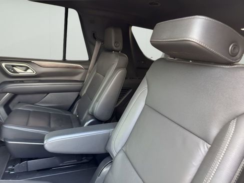 Used 2022 Chevrolet Tahoe Z71 w/ Z71 Off-Road Package image 12