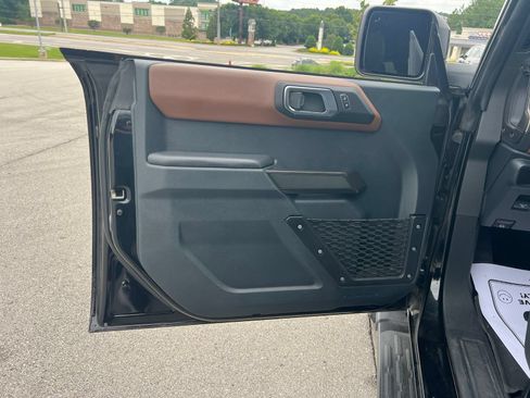 Used 2024 Ford Bronco Outer Banks AWD/4WD image 28