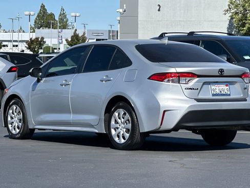 Used 2023 Toyota Corolla LE FWD image 7