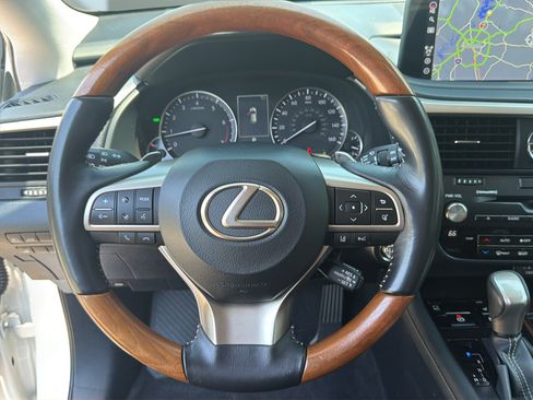 Used 2020 Lexus RX 350L Premium w/ Premium Package AWD/4WD image 32