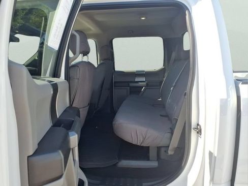 Used 2017 Ford F350 XLT w/ XLT Premium Package AWD/4WD image 10