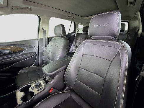 Used 2020 GMC Terrain Denali w/ Denali Premium Package image 13