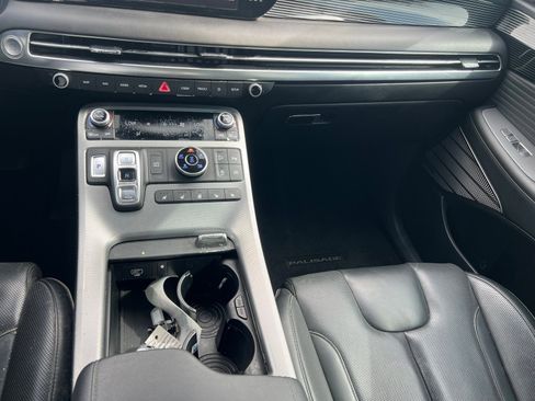 Used 2024 Hyundai Palisade Calligraphy image 40