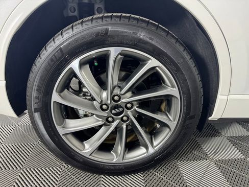 Used 2025 Lincoln Corsair Grand Touring image 39