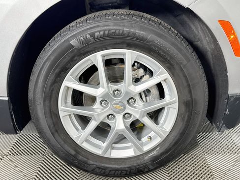 Used 2023 Chevrolet Equinox LT FWD image 30