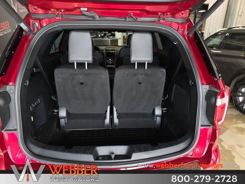 Used 2019 Ford Explorer Limited w/ Ford Safe & Smart Package image 11