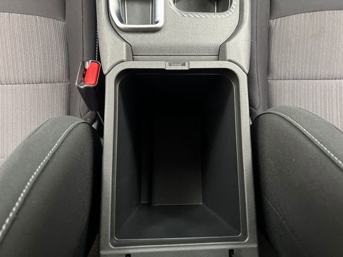 Used 2025 Nissan Sentra SV FWD image 33