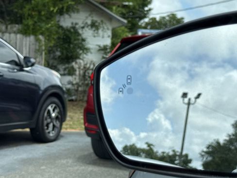 Used 2021 Ford EcoSport SE w/ SE Convenience Package FWD image 16