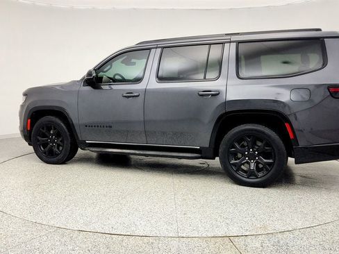 Used 2023 Jeep Wagoneer Series II image 7