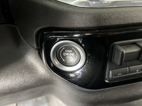 Used 2024 Chevrolet Silverado 1500 LT image 17