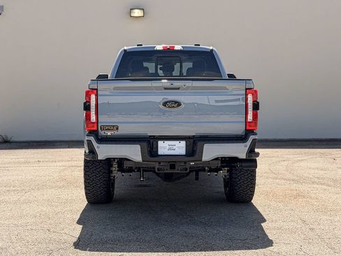 New 2026 Ford F250 Lariat w/ Black Appearance Package AWD/4WD image 16